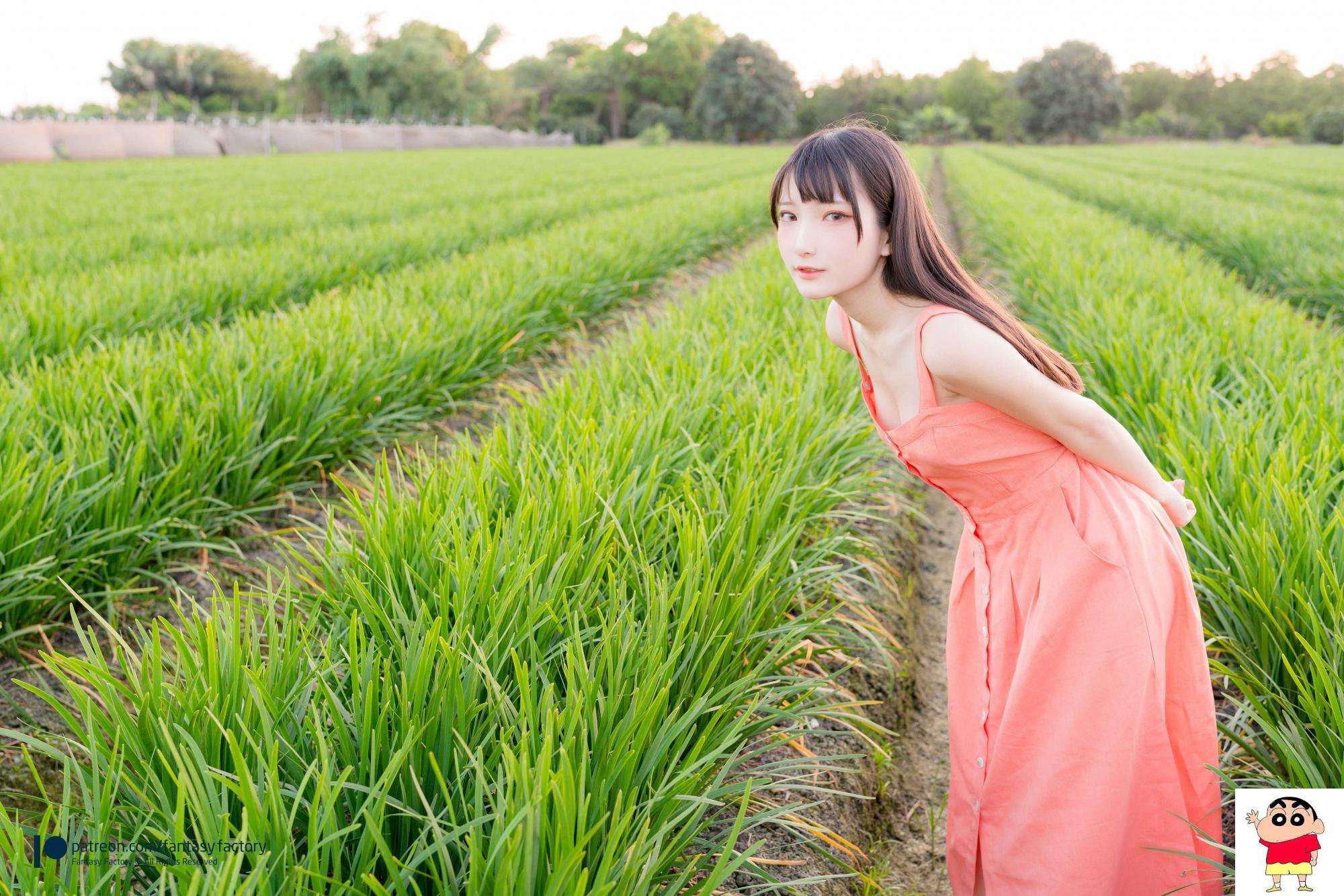 小丁ding《Red dress》 (21P)